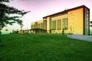 Lavanta Tepesi Hotel ve Spor Tesisleri - Karahayit