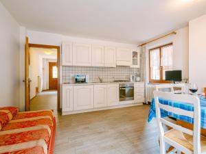 Apartment Appartamento Crepaz by Interhome