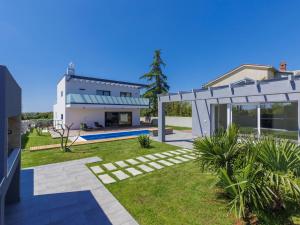 Holiday Home Villa Dora by Interhome