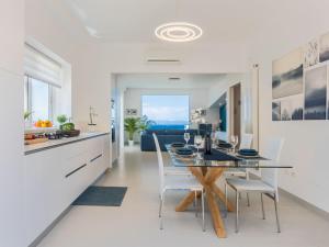 Apartment Quirat Superior by Interhome