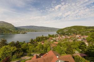 L'Hermitage, 4 appartements avec terrasse, vue lac, parking et PISCINE, LLA Selections by LocationlacAnnecy : photos des chambres