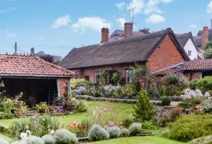 Ayres End Studio - Monks Eleigh