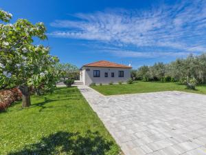 Holiday Home Villa Ani by Interhome