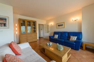 L'Hermitage, 3 appartements avec terrasse, vue lac, parking et PISCINE, LLA Selections by Location Lac Annecy : photos des chambres