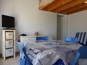 Maisons de vacances Maison Saint-Hilaire-de-Riez, 3 pieces, 6 personnes - FR-1-224-402 : photos des chambres