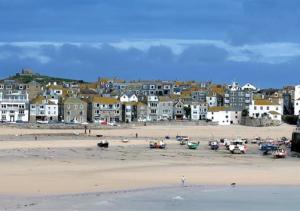 The Beach Hut Crab Rock 1
