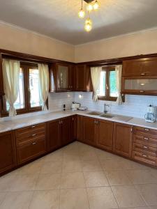 Loulas Holidays Apartment with Balcony close to Corfu Town