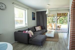 Dom nad jeziorem w Borzechowie