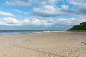 2-bed chalet 5 minute walk to beach, nr Great Yarmouth & Norfolk Broads - 滨海温特顿