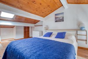 Appartements Bleu Azur - avec vue sur le port : photos des chambres