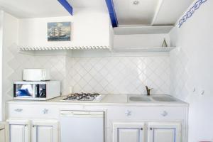 Bleu Azur - avec vue sur le port