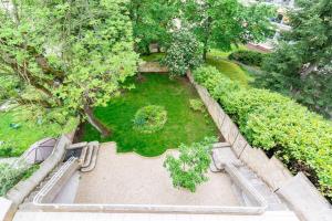 Appartements Charmant appartement avec terrasse : photos des chambres