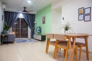 Five H Family Service Apartment - Serdang Lama