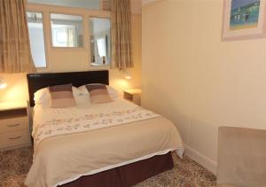 3 Wharf House The Wharf