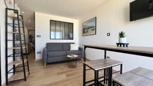 Appartement COSY, VUE MER avec Parking Privatif
