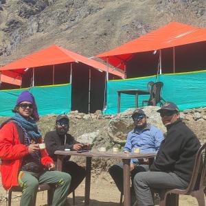 Buddy Hikers Stay Badrinath