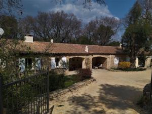 Maisons de vacances La maison d'en haut : photos des chambres