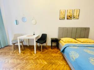 Джерельна 25, апартаменти в центрі з двома ізольованими спальнями