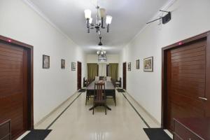 Super Hotel O Sai Leela