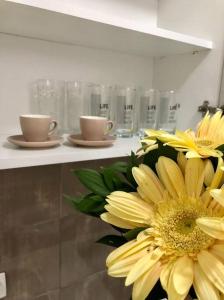 Lovely 1-bedroom condo with available parking