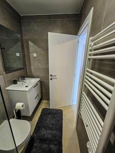 Aenona beach apartment 