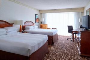 Double Room room in Milwaukee Marriott West