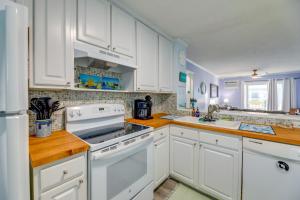 Oceanfront Condo in North Topsail Beach!