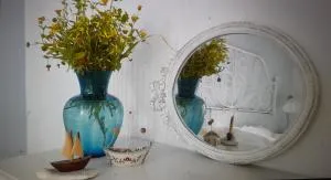 LEMONELIA, one big,4-5 people and one small apartment ,2-3 people - Loútsa