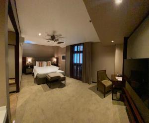 The Plaza Garden Hotel and Residences