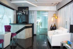 Modern and centric Apartment with pool and gym at Downtown