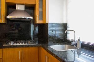 Modern and centric Apartment with pool and gym at Downtown