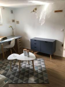 Appartements Charmant studio renove : photos des chambres