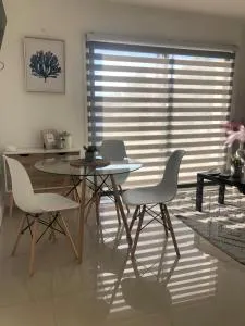 Departamento Los Canelos, a metros de Avenida Las Industrias- Incluye, NETFLIX DirecTV aire acondicionado, Internet - Trupán