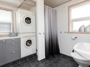 Two-Bedroom Holiday home in Løkken 20