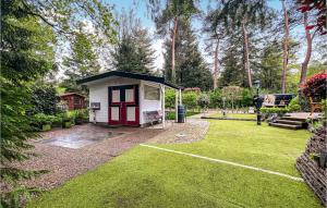 Awesome Home In Beekbergen With Wifi