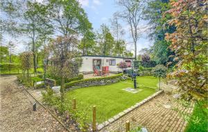 Awesome Home In Beekbergen With Wifi