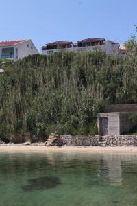 Apartments by the sea Pag - 6404 