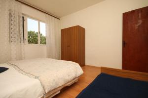 Apartments by the sea Pag - 6404