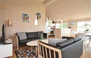 Nice Home In Væggerløse With Sauna