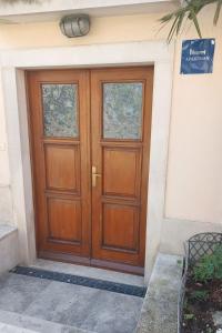 Apartments with a parking space Cres - 21116