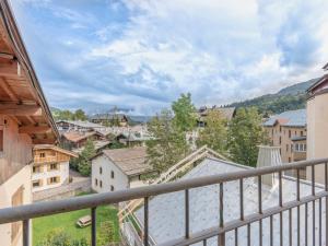 Charmant 3 pièces en plein centre de Megève avec terrasse, 2 chambres et toutes commodités - FR-1-453-268