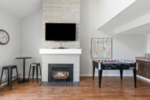 226 Wintergreen w Private Sauna by Property Valet