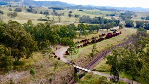 Carriageway Retreat - Unique Red Rattler Carriages and Units