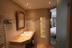 Hotels Hotel Van Gogh : photos des chambres