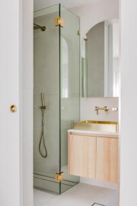 Kahlo Bondi - Luxury Escape - 3 Bedroom Furnished Apartments