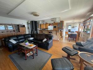 5 person holiday home in VÄSTRA FRÖLUNDA