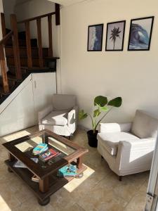 Amplia casa para hasta 7 personas a 5 de la Piedra Movediza