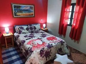 Casa Excelente Localização em Maringá RJ - Núcleo Mauá