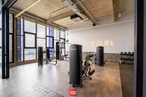 Millerz Square Suite By Ango