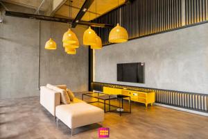 Millerz Square Suite By Ango